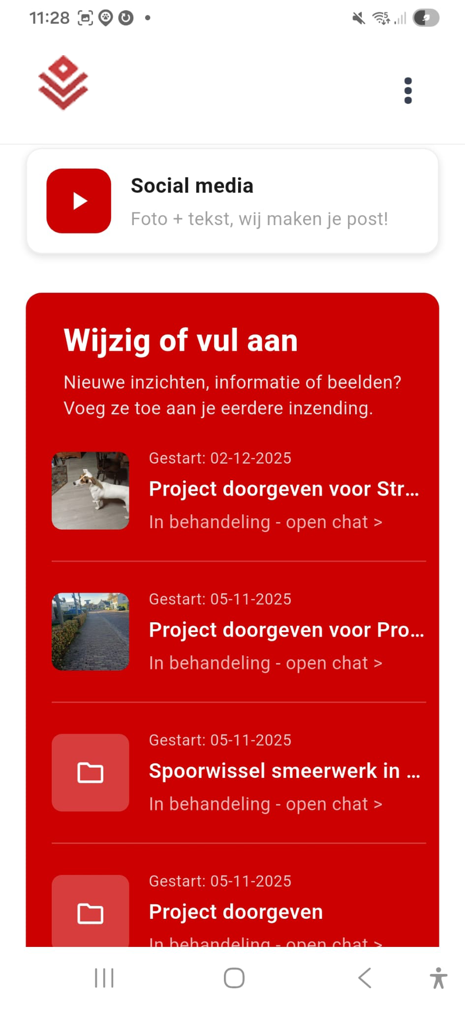 Overzicht actieve projecten met thumbnails en status in marketing chat applicatie